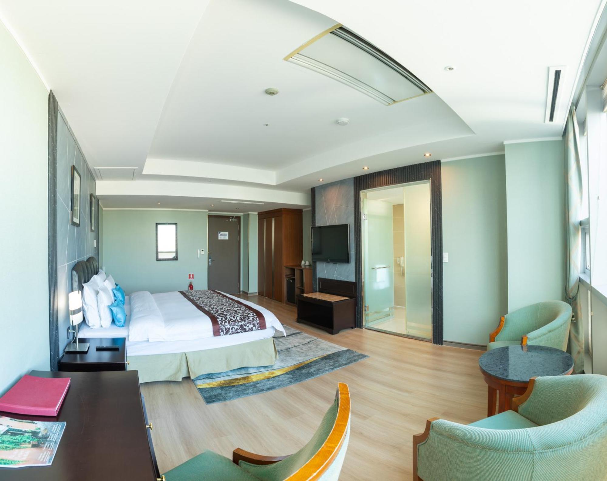 The Blue Sky Hotel And Tower Ulaanbaatar Exterior photo