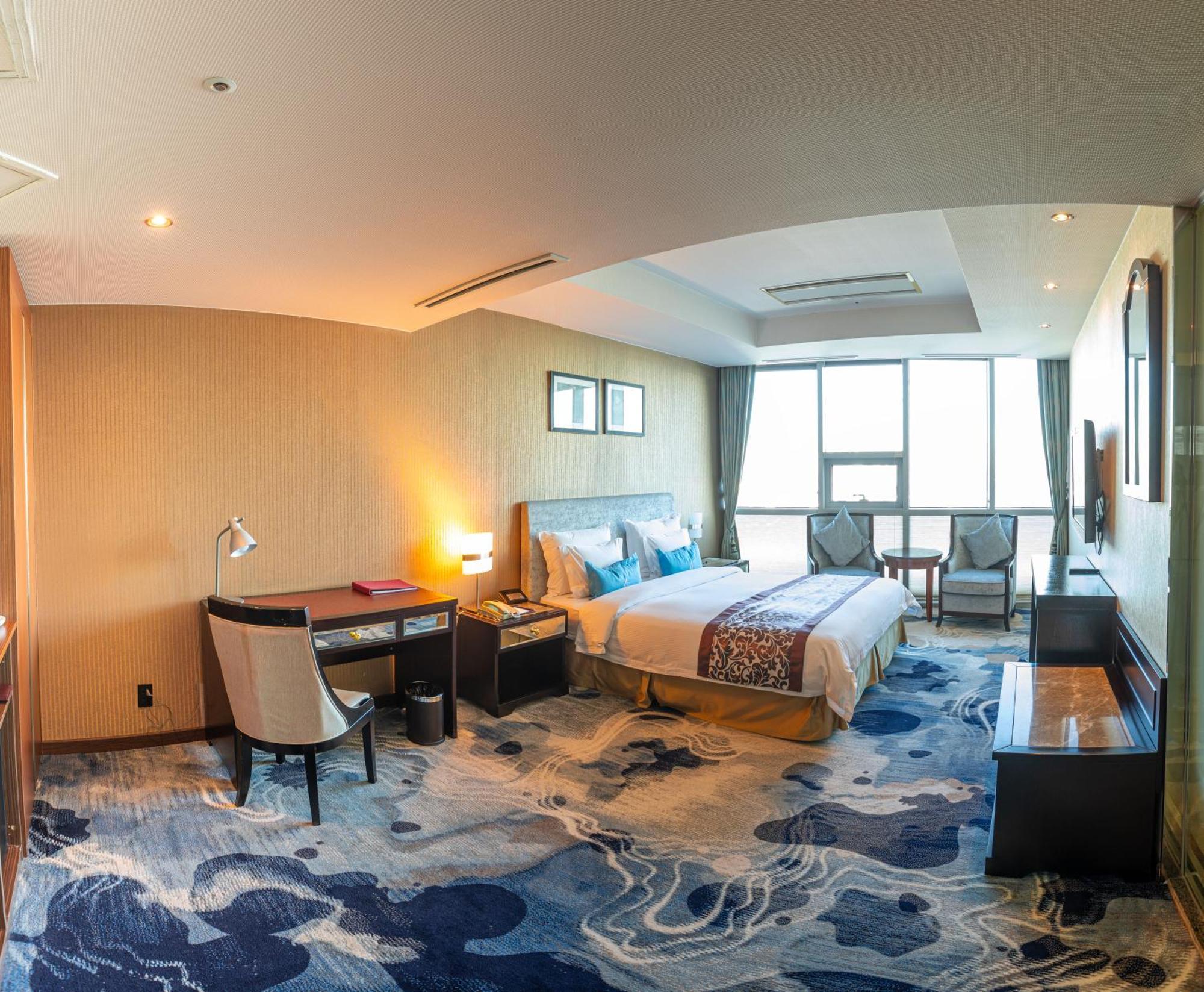 The Blue Sky Hotel And Tower Ulaanbaatar Exterior photo