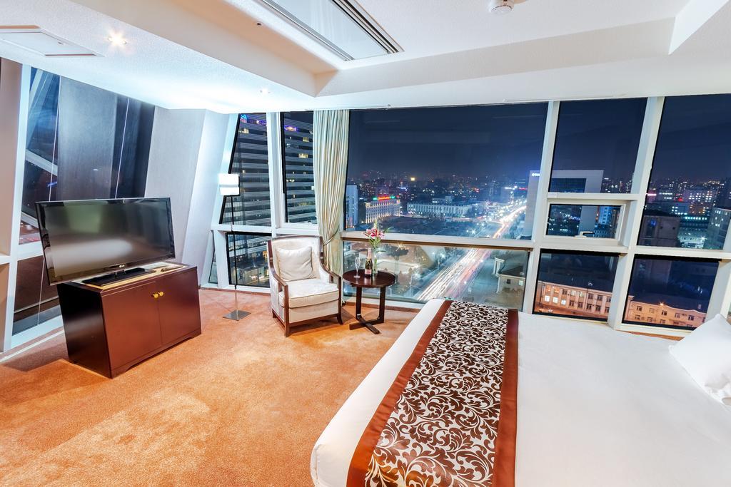 The Blue Sky Hotel And Tower Ulaanbaatar Exterior photo